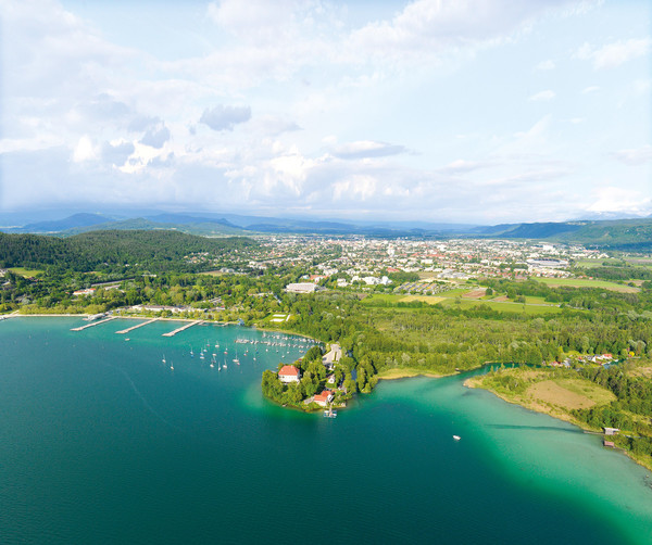 CARINZIA.jpeg