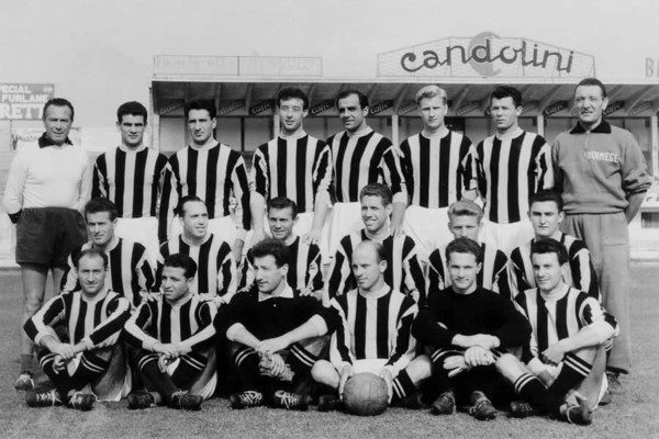 Associazione_Calcio_Udinese_1954-1955.jpg