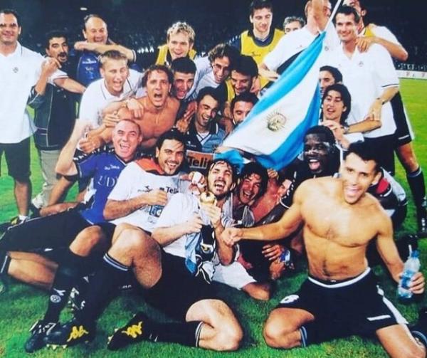 Udinese_Calcio_2000-2001_-_Coppa_Intertoto_UEFA.jpg